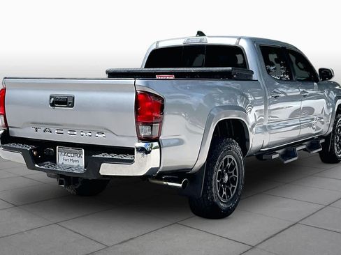 Used 2021 Toyota Tacoma SR5 RWD image 13