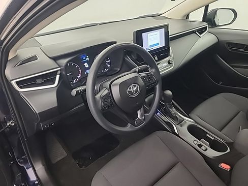 Used 2025 Toyota Corolla LE FWD image 25