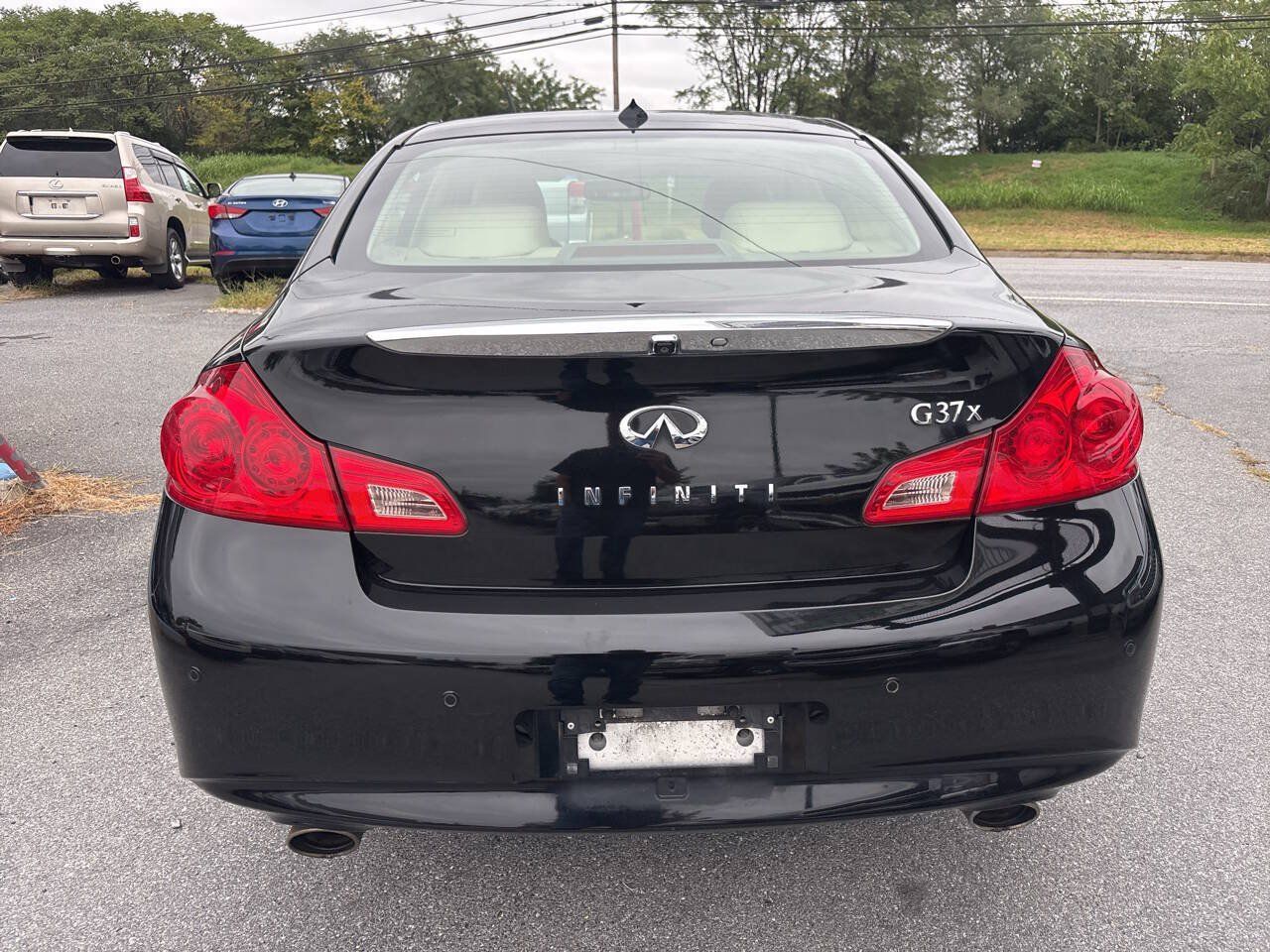 Used 2011 INFINITI G37 x Sedan w/ Premium Pkg AWD/4WD image 6