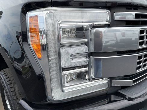 Used 2019 Ford F250 Platinum w/ Platinum Ultimate Package AWD/4WD image 11