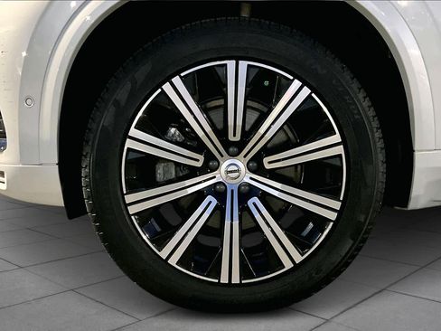 Certified 2024 Volvo XC90 B6 Plus w/ Protection Package Premier image 10