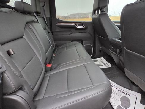 Used 2022 Chevrolet Silverado 1500 LT Trail Boss w/ Convenience Package II image 50