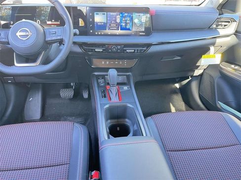 New 2026 Nissan Kicks SR image 27