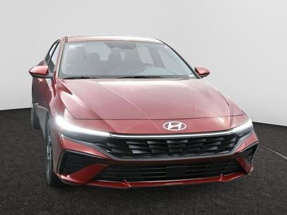 Used 2025 Hyundai Elantra SEL