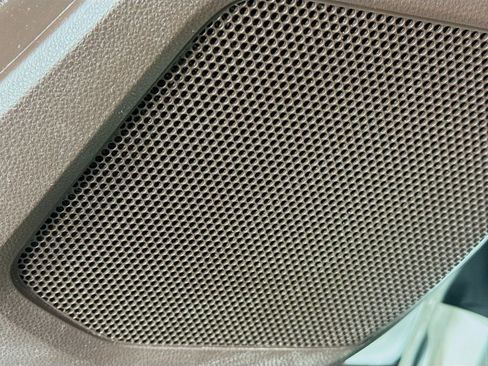 Used 2020 Toyota Highlander Limited image 22