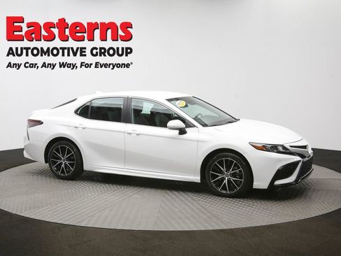 Used 2024 Toyota Camry SE image 46