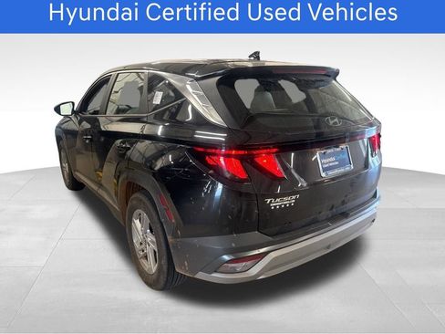 Certified 2025 Hyundai Tucson SE FWD image 4