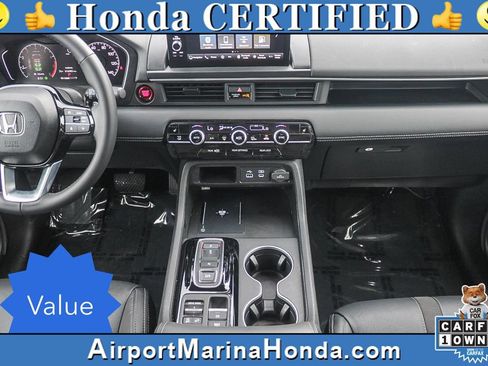 Used 2025 Honda Pilot Touring image 12