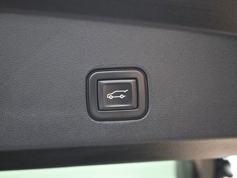 Used 2024 Cadillac Lyriq Sport AWD/4WD image 14