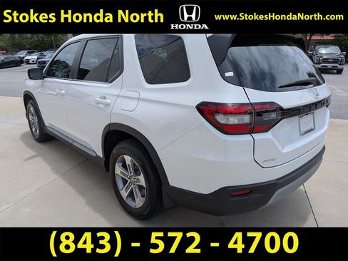 Certified 2025 Honda Pilot EX-L image 4