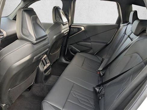 Certified 2025 BMW X3 xDrive30i w/ Convenience Package image 16