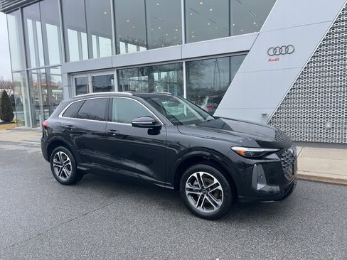 Used 2025 Audi Q5 Premium Plus w/ Premium Plus image 8