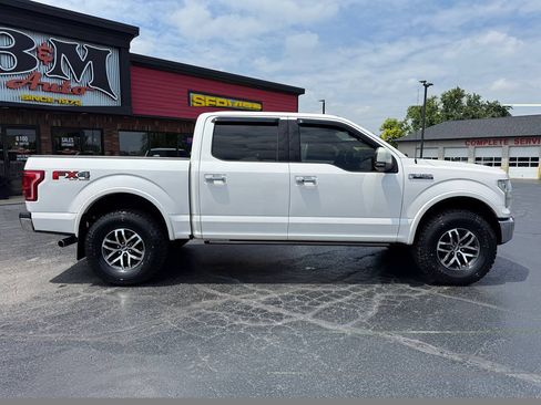 Used 2015 Ford F150 Lariat w/ Equipment Group 502A Luxury AWD/4WD image 9