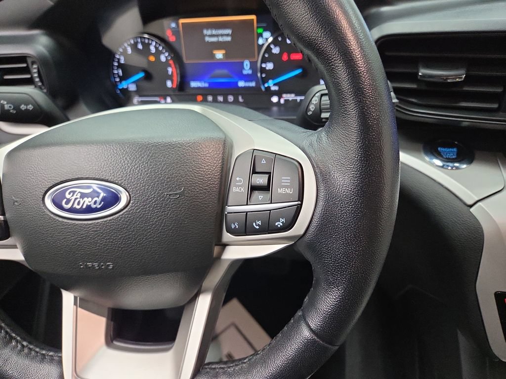 Used 2022 Ford Explorer XLT AWD/4WD image 18