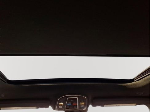 New 2026 Jeep Grand Cherokee Altitude image 13