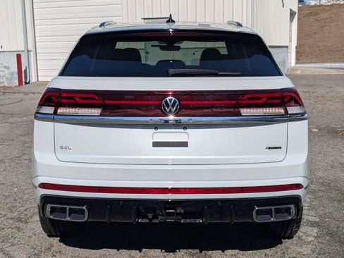 New 2026 Volkswagen Atlas Cross Sport SEL Premium R-Line image 5