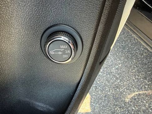 Used 2022 Chevrolet Blazer LT AWD/4WD image 29