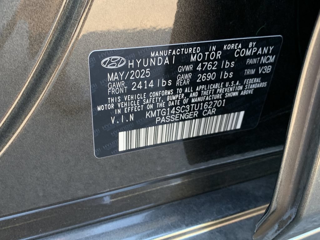 Certified 2026 Genesis G70 2.5T RWD image 40