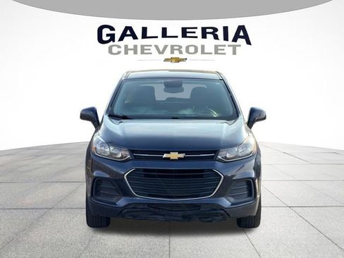 Used 2019 Chevrolet Trax LS w/ Tint and Cruise Package image 3