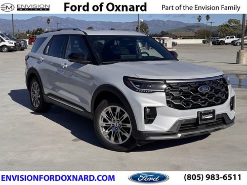 New 2026 Ford Explorer Platinum image 1