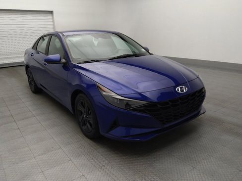 Used 2022 Hyundai Elantra SEL w/ Cargo Package image 14