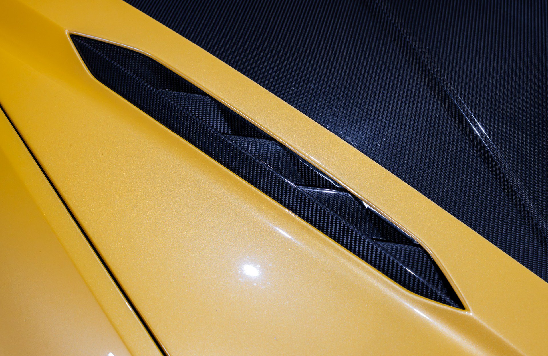 Used 2024 Lamborghini Urus Performante AWD/4WD image 8