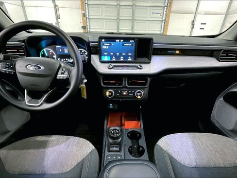 Certified 2022 Ford Maverick XLT image 14