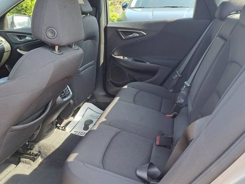 Used 2022 Chevrolet Malibu LT FWD image 27