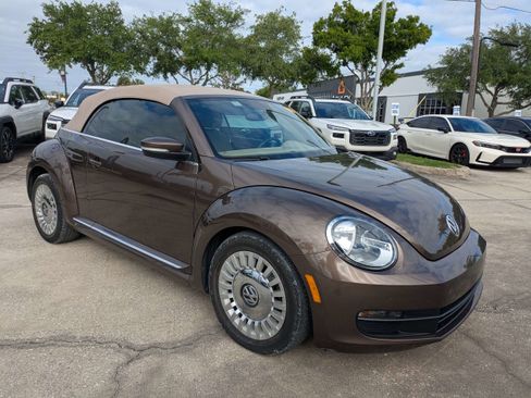 Used 2015 Volkswagen Beetle 1.8T image 2
