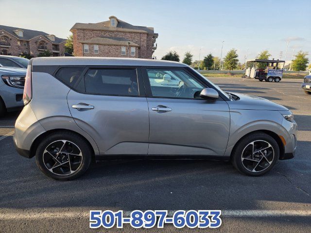 Used 2023 Kia Soul EX FWD image 4