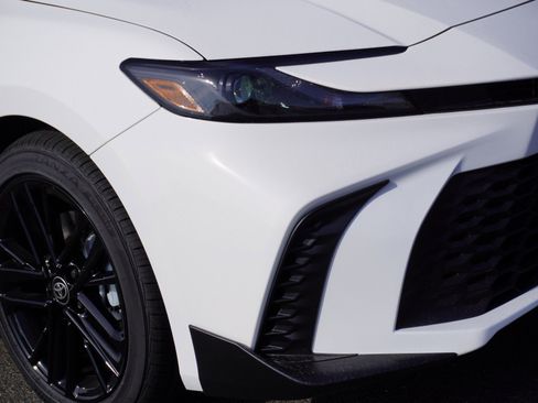 New 2026 Toyota Camry SE image 3