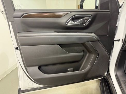 Certified 2024 GMC Yukon SLE w/ Gmc Pro Safety Plus Package image 8