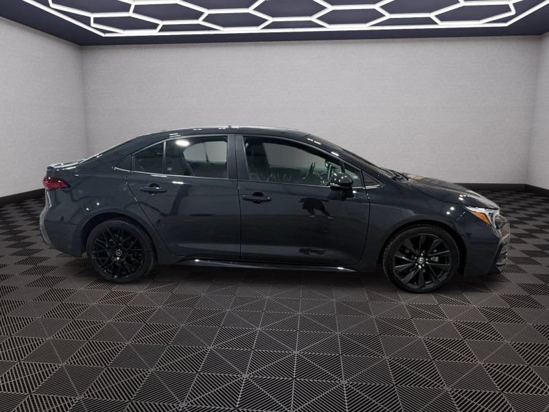 Used 2024 Toyota Corolla XSE FWD image 6