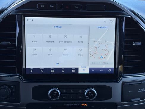 Used 2022 Ford F450 Lariat w/ FX4 Off-Road Package image 26