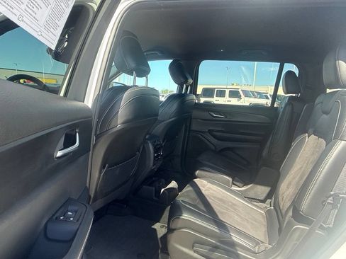 Used 2024 Jeep Grand Cherokee L Laredo AWD/4WD image 24