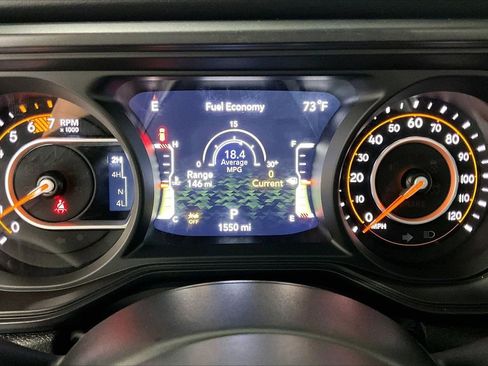 Used 2026 Jeep Wrangler Unlimited Sahara AWD/4WD image 23