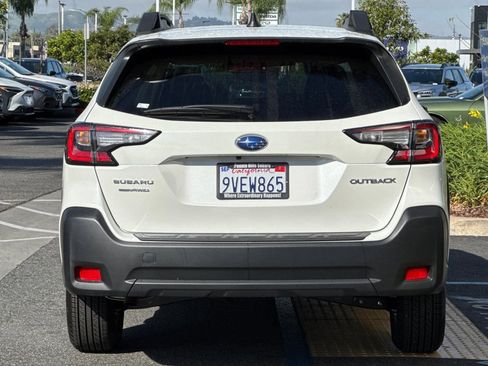 Certified 2025 Subaru Outback Premium image 5