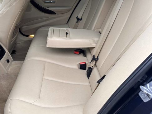 Used 2016 BMW 328i xDrive Sedan w/ Premium Package image 14