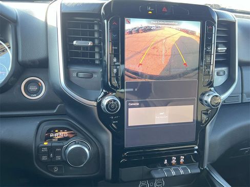 New 2026 RAM 1500 4x4 Crew Cab image 15