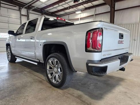 Used 2018 GMC Sierra 1500 Denali w/ Denali Ultimate Package AWD/4WD image 3