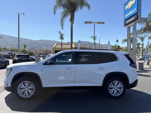 Used 2026 GMC Acadia Elevation w/ Elevation Premium Package FWD image 5