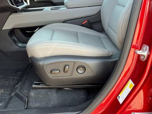 New 2025 GMC Acadia Elevation w/ Elevation Premium Package FWD image 31