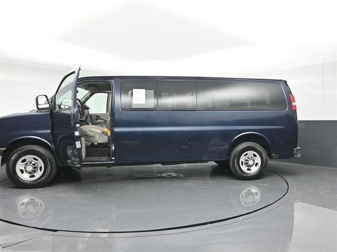 Used 2014 Chevrolet Express 3500 LT w/ LT Preferred Equipment Group image 39