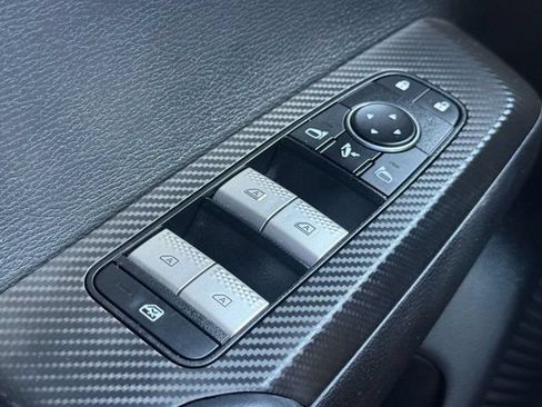 Used 2023 Mitsubishi Outlander SE FWD image 25