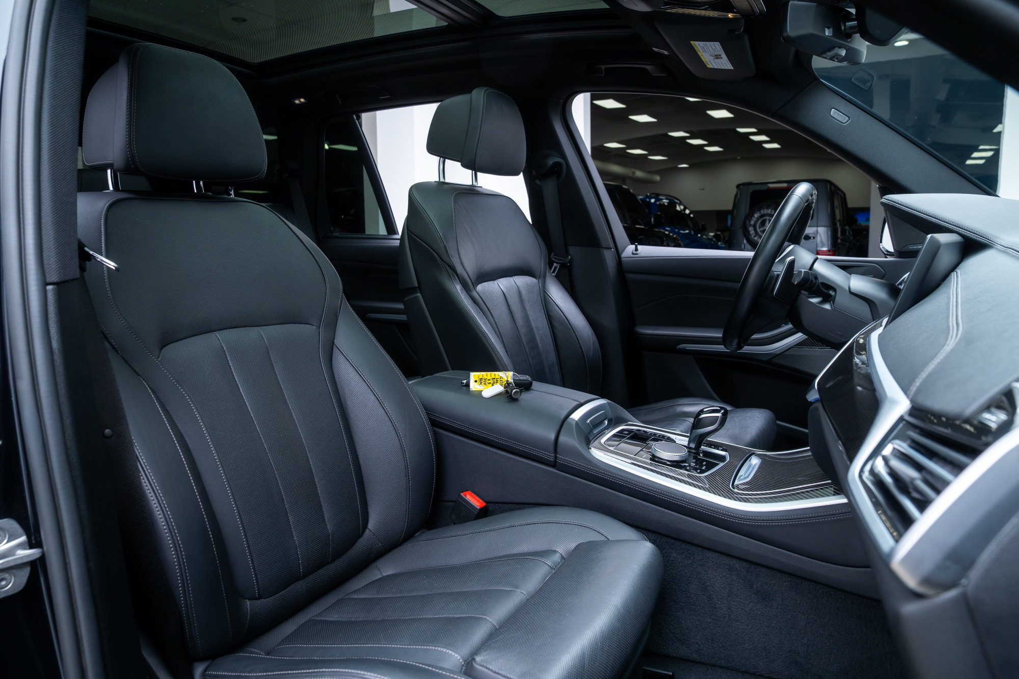 Used 2022 BMW X5 M50i AWD/4WD image 27