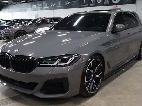 Used 2022 BMW M550i xDrive AWD/4WD image 1