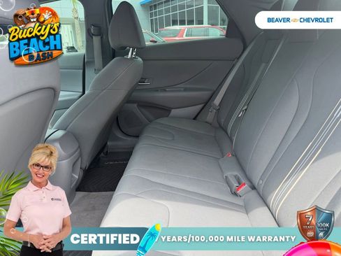 Used 2024 Hyundai Elantra SEL FWD image 9