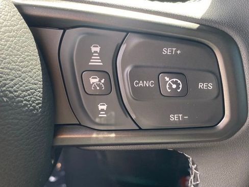 New 2025 Jeep Gladiator Rubicon image 18