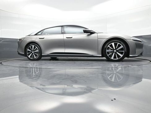 Used 2023 Lucid Air Touring image 34