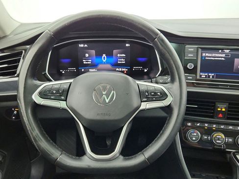 Used 2024 Volkswagen Jetta SE FWD image 35